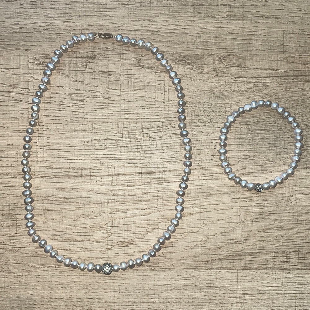 Gray Pearl Necklace and Bracelet Set